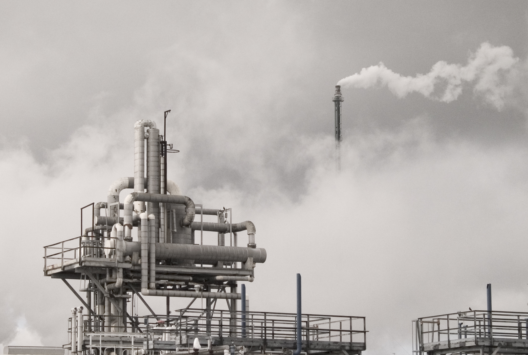 oil-refinery-1523413 (1)